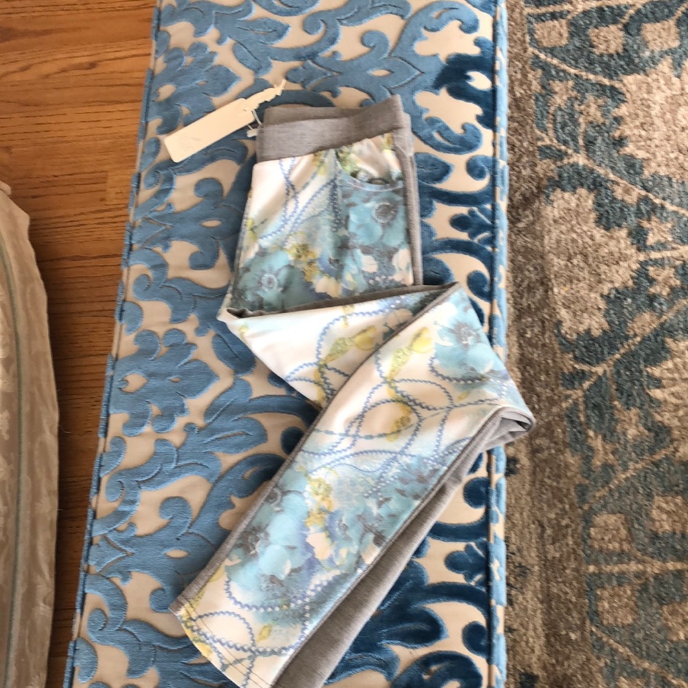 Floral Leggings NWT